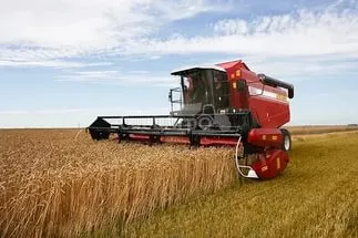 «Гомсельмаш» выпустил комбайн с инновационной схемой обмолота